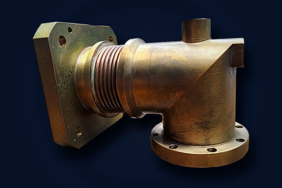 Bronze right-angle bellows valve body